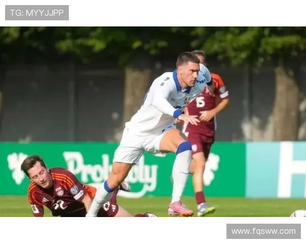 弗拉霍维奇:从贝尔格莱德少年到意甲顶级射手的崛起解析 弗拉霍维奇:从贝尔格莱德少年到意甲顶级射手的崛起解析