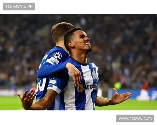 那不勒斯俱乐部运营争议引发内部结构调整,球队竞技表现面临考验 那不勒斯俱乐部运营争议引发内部结构调整,球队竞技表现面临考验