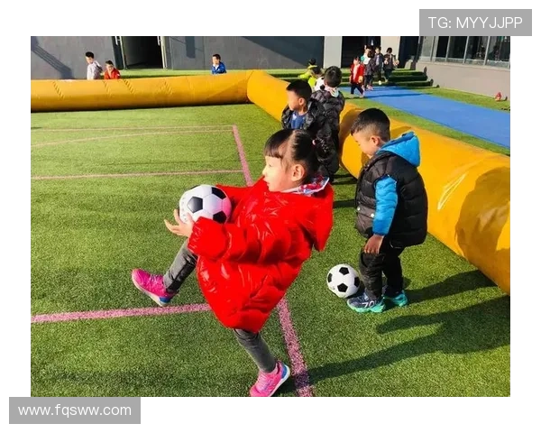 “连续动作”何时吹停？带球连续动作规则完整解析